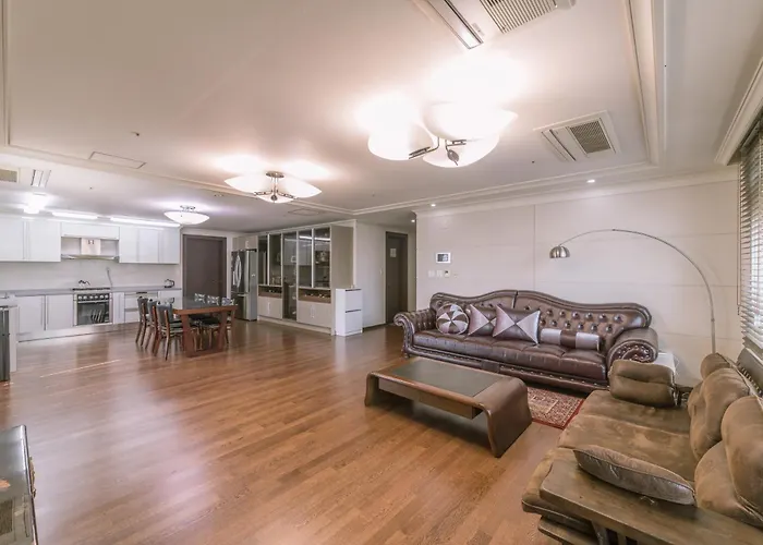 Big Party House * Busan